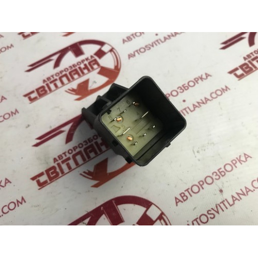 Реле свечей накала Citroen Berlingo 1.6 HDI 2003-2008 51252002